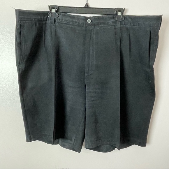 Tommy Bahama Dress Shorts Silk Pleated Front 4 Pockets Black Size 44 - Picture 1 of 7